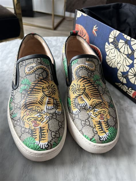 Gucci slip on bengal tiger